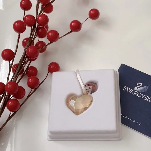 Beautiful New Retired Swarovski Two Colour Hearts Necklace/Ornament. - Picture 4 of 6